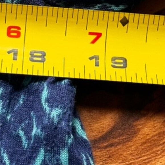 Daisy Fuentes Short Sleeve Blue Blouse Casual Stretchy Comfy Top Small - Picture 5 of 7